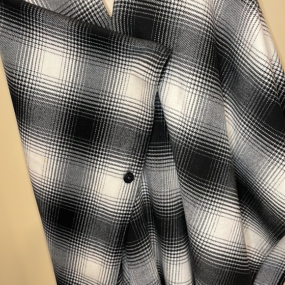 Handmade “Lost in Layers” Flannel Poncho - Picture 6 of 7